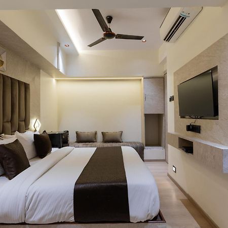Hotel Larmont Luxury Mumbai  Buitenkant foto