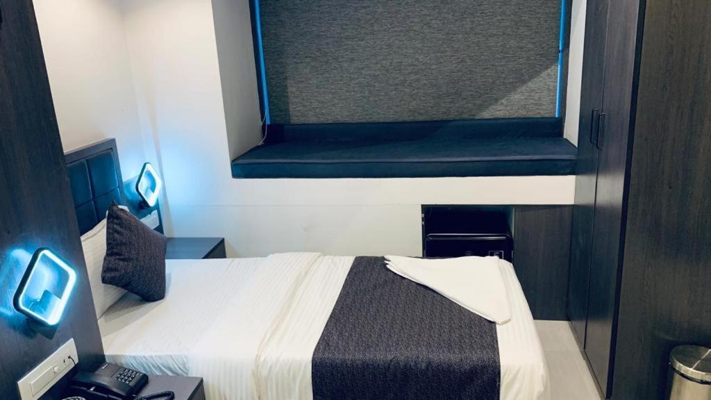 Hotel Larmont Luxury Mumbai  Buitenkant foto