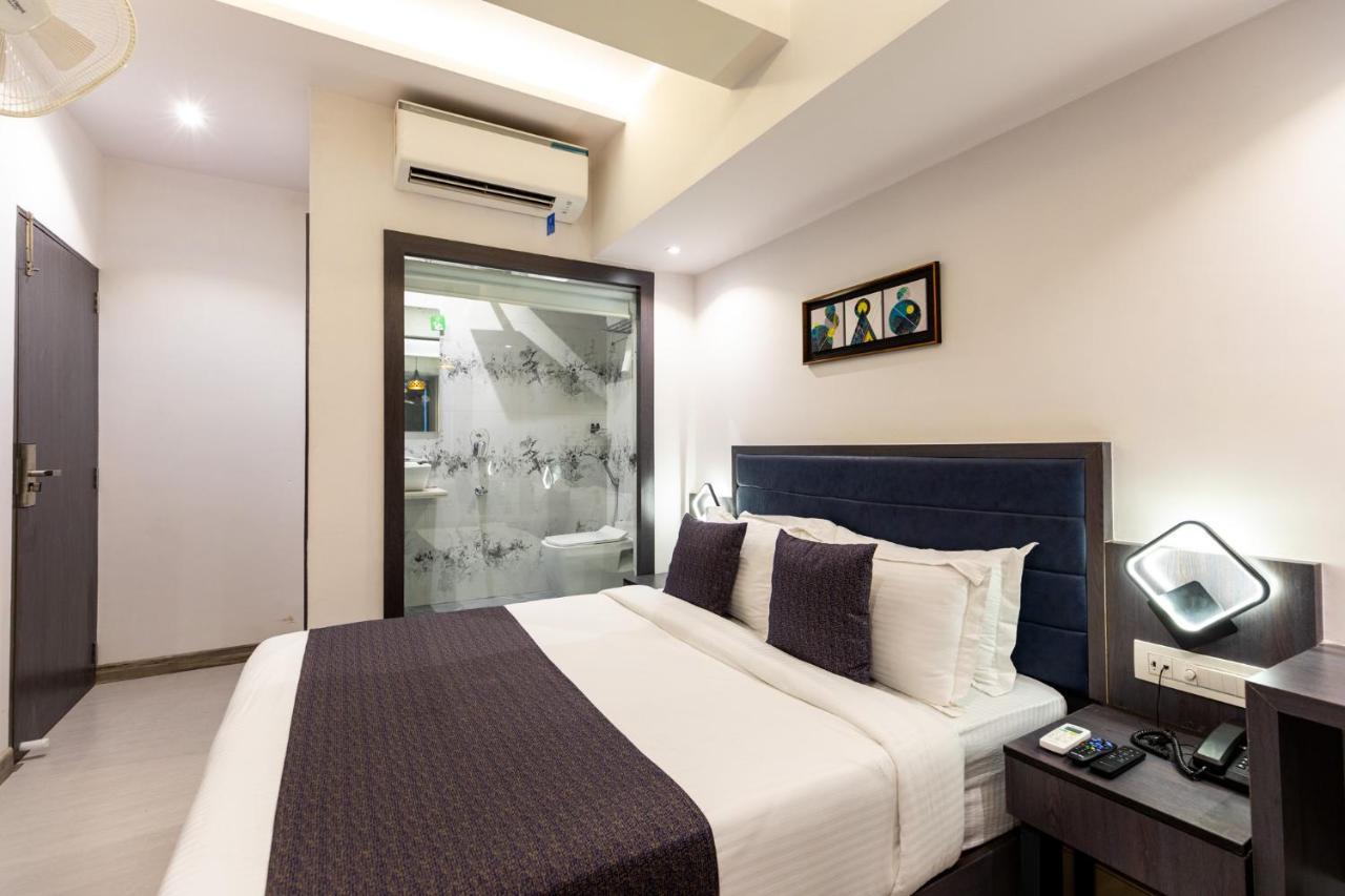 Hotel Larmont Luxury Mumbai  Buitenkant foto