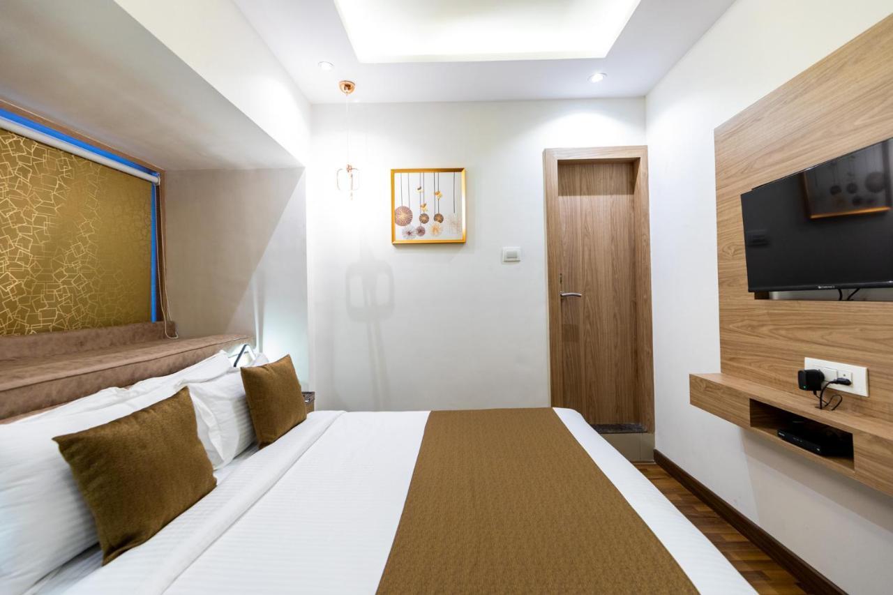 Hotel Larmont Luxury Mumbai  Buitenkant foto