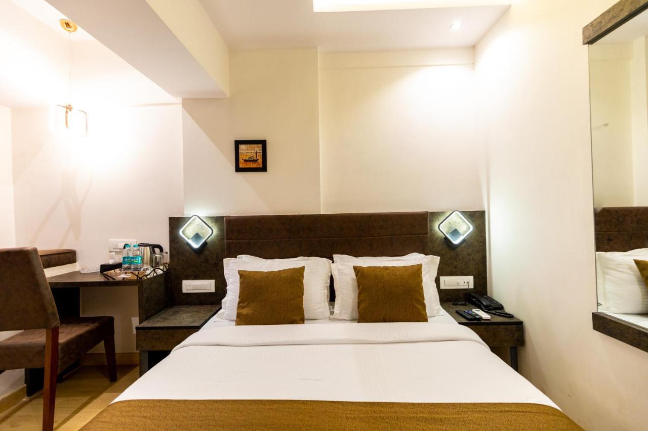 Hotel Larmont Luxury Mumbai  Buitenkant foto