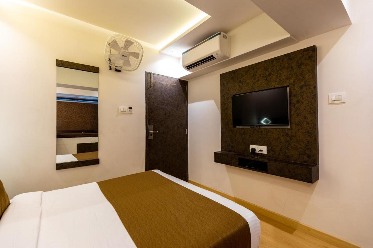 Hotel Larmont Luxury Mumbai  Buitenkant foto