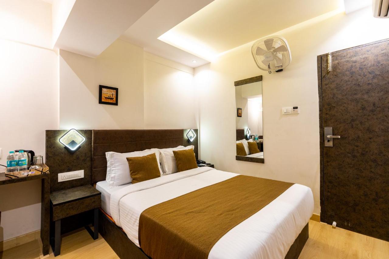 Hotel Larmont Luxury Mumbai  Buitenkant foto