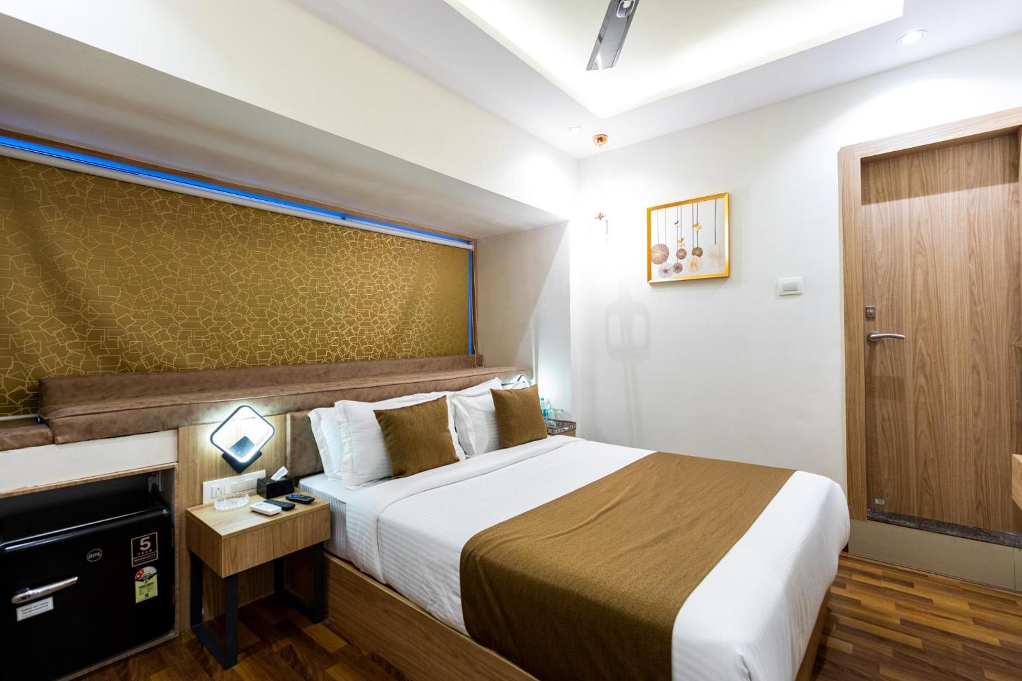 Hotel Larmont Luxury Mumbai  Buitenkant foto