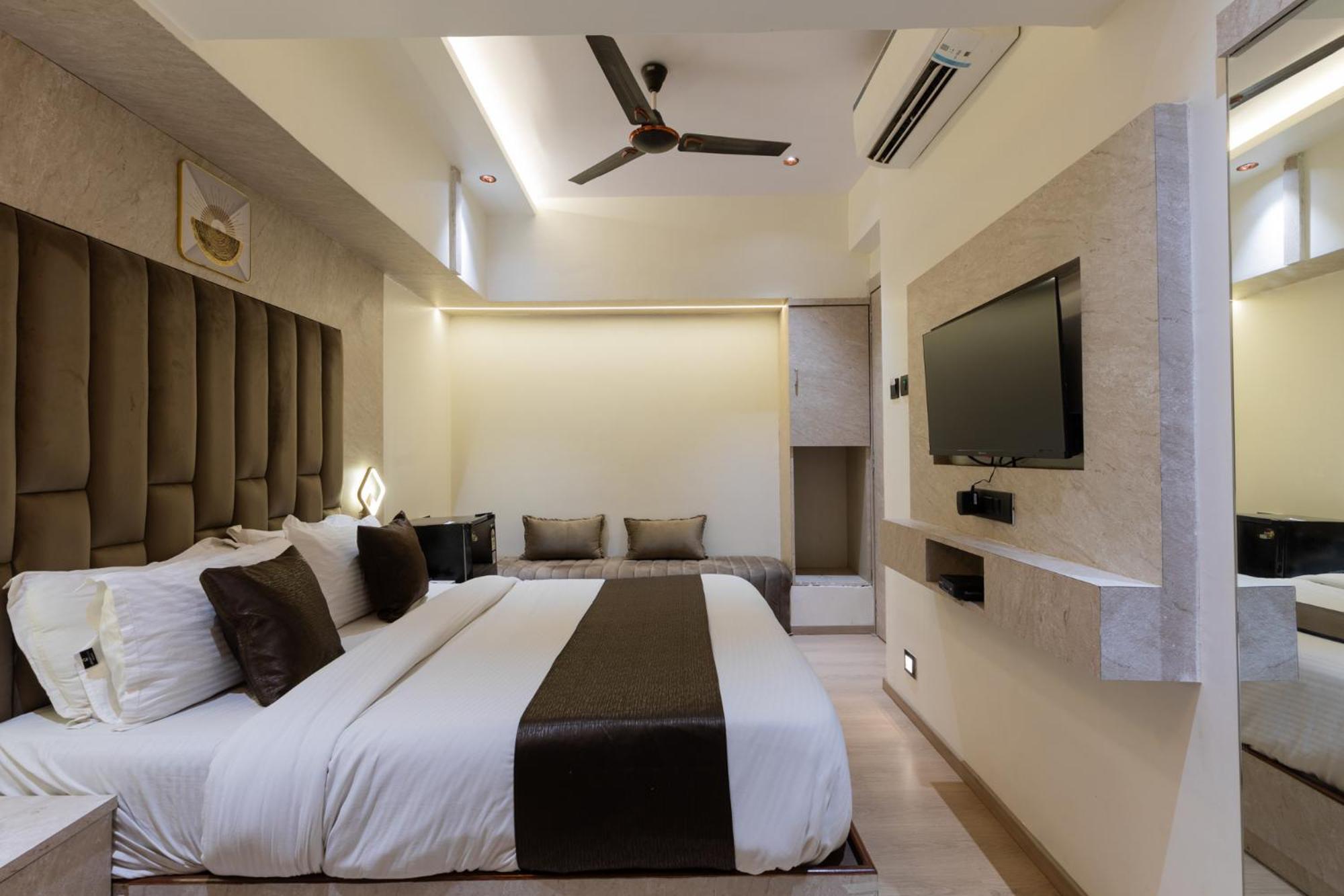 Hotel Larmont Luxury Mumbai  Buitenkant foto